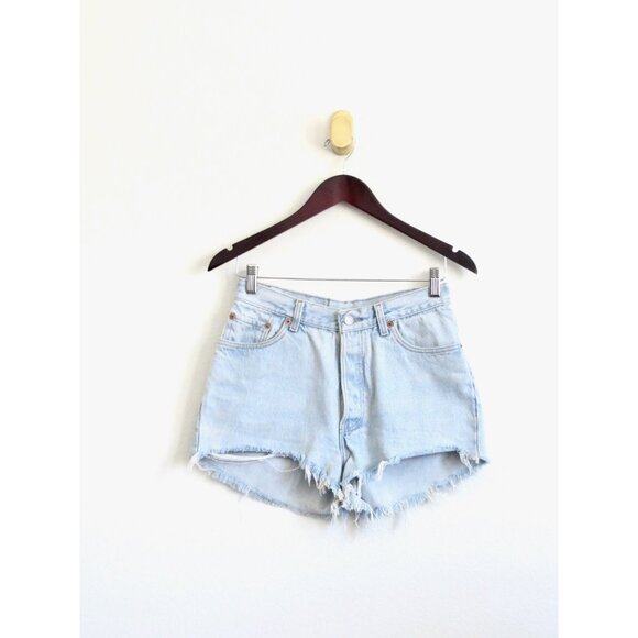 Vintage Levi's Denim Jean Shorts Button Fly Made in USA SZ 26 Waist - Picture 3 of 8